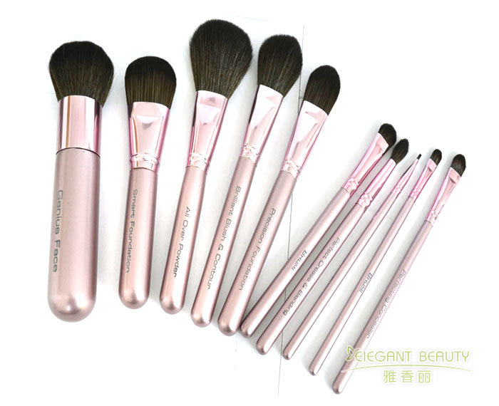 香蕉入口污污下载定製的藝術：將個性融入美妝日常