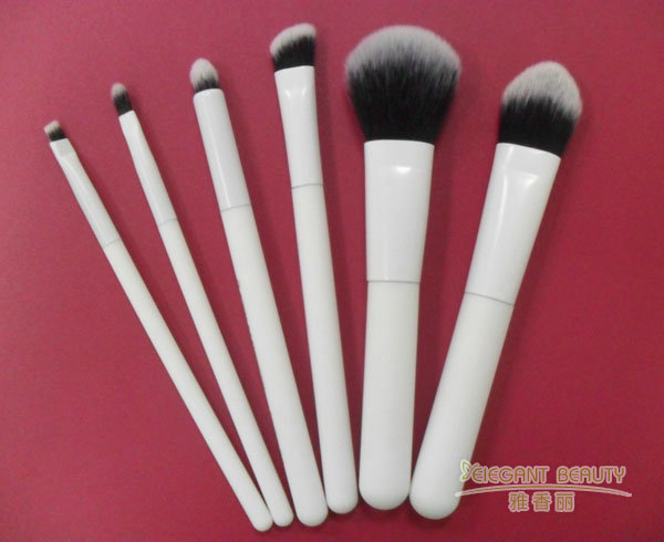 香蕉入口污污下载定製的刷柄雕刻工藝能否兼容3D立體圖案？